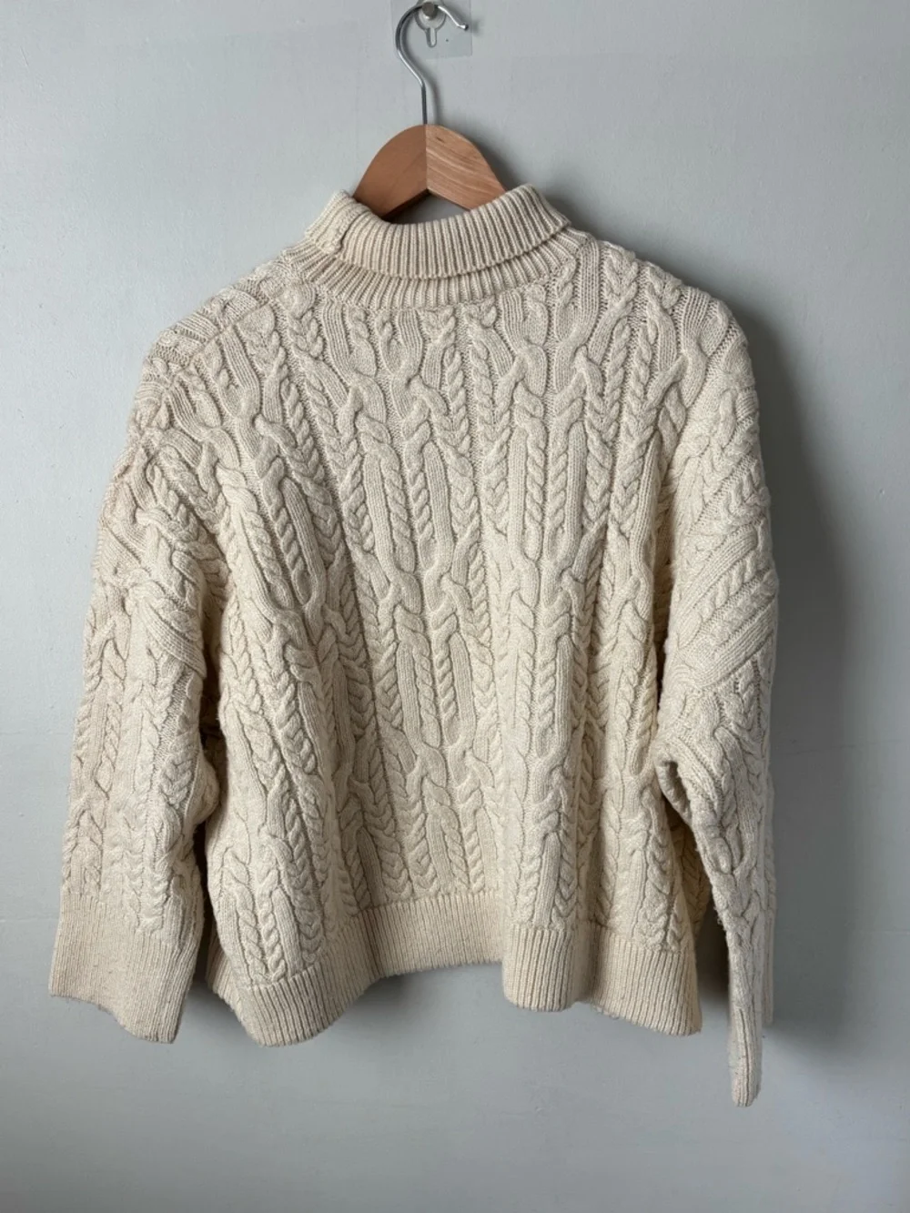 Zara Chunky Cable Knit Sweater | Cream Ivory | Size S | EUC | Oversized Fit - Picture 2 of 3
